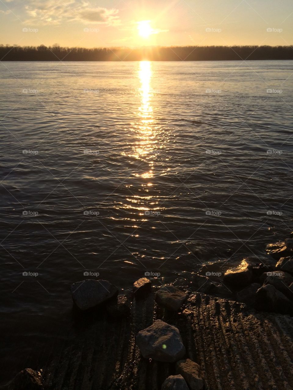 Sunset on the Mississippi River in Memphis 