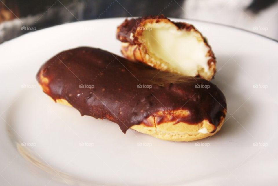 Chocolate eclairs  