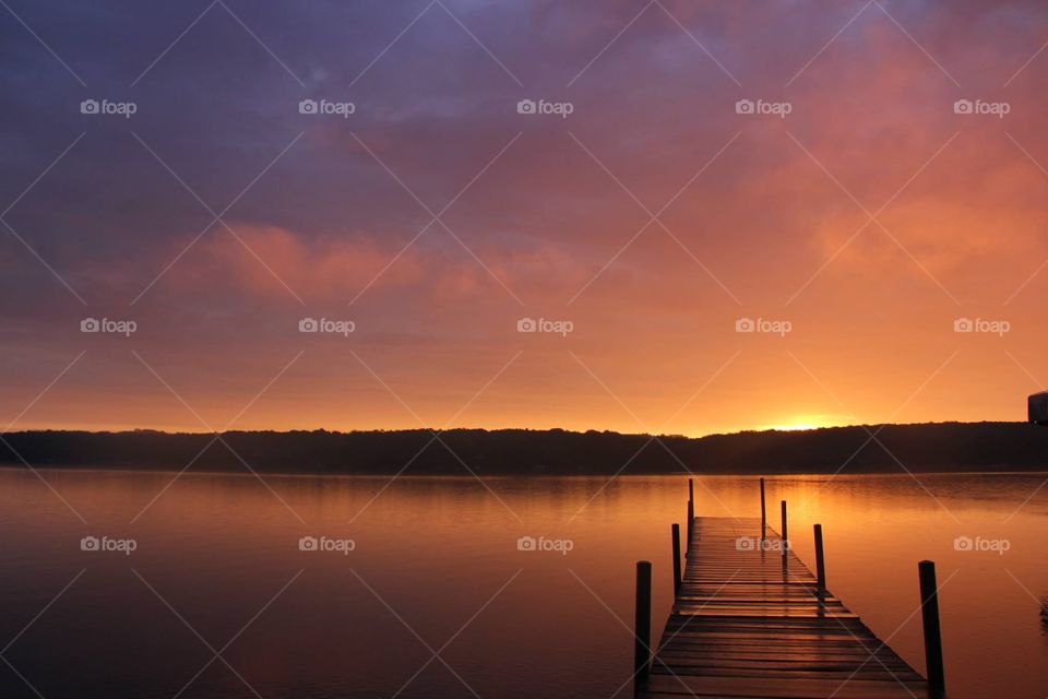 Lake sunrise 
