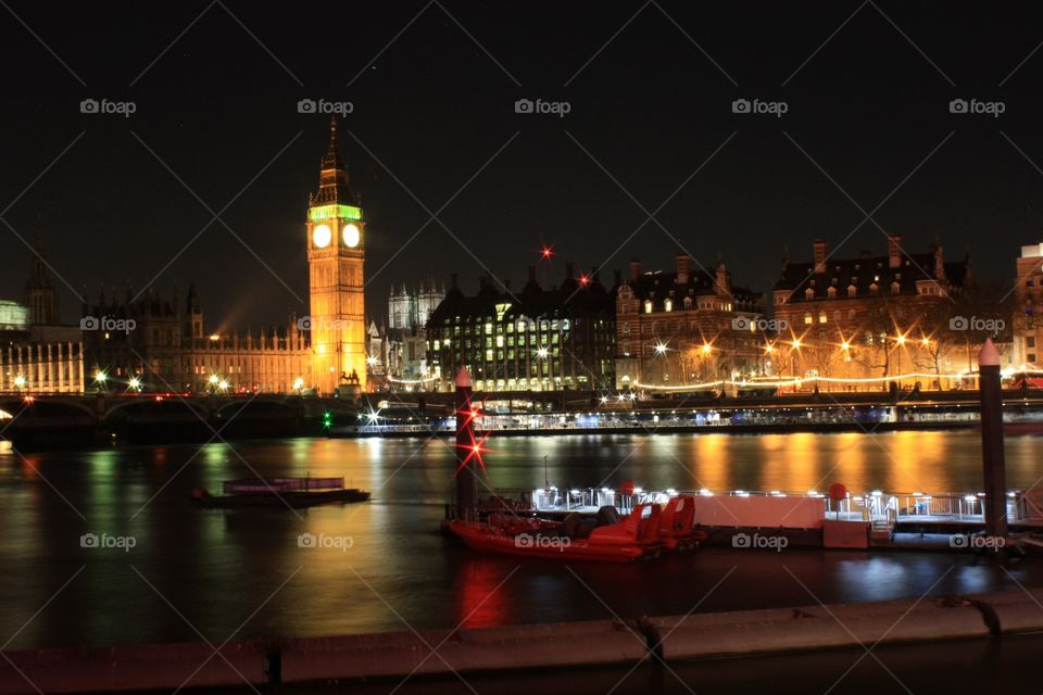 The Thames river at night 