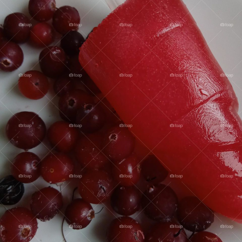 Cranberry fruit juice