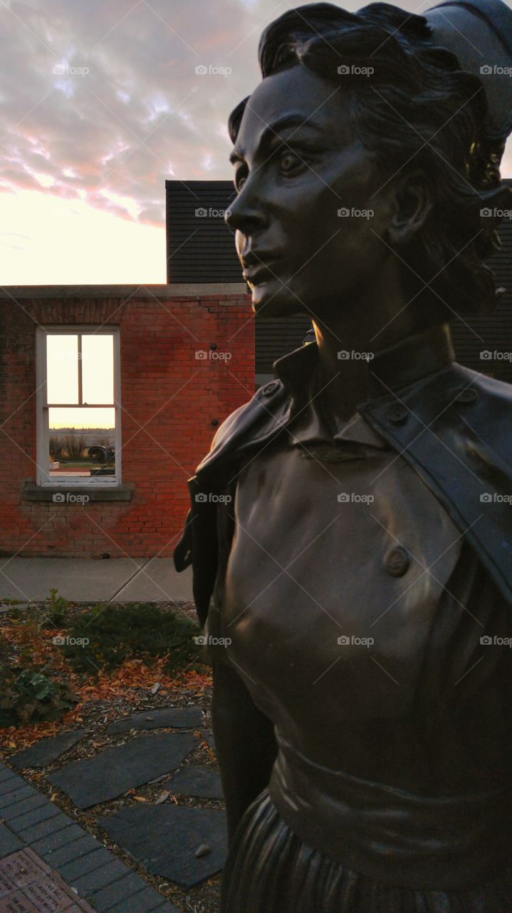 Statue of a nurse