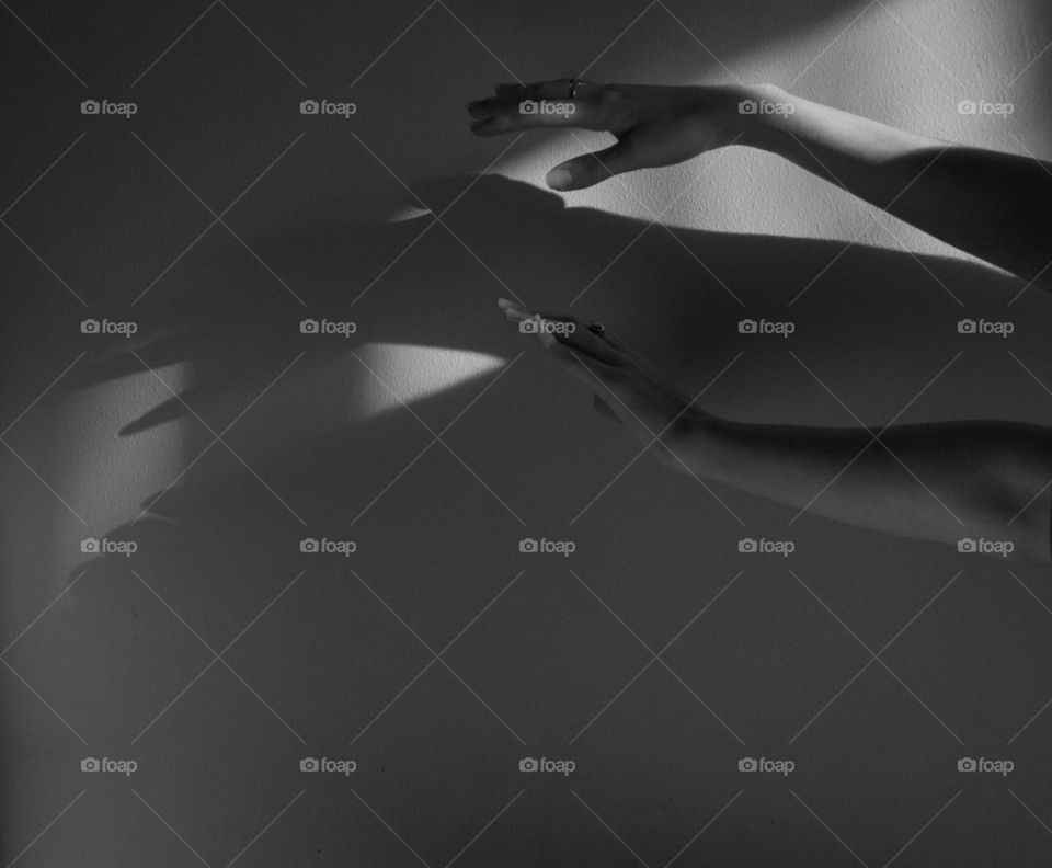 hands and shadows