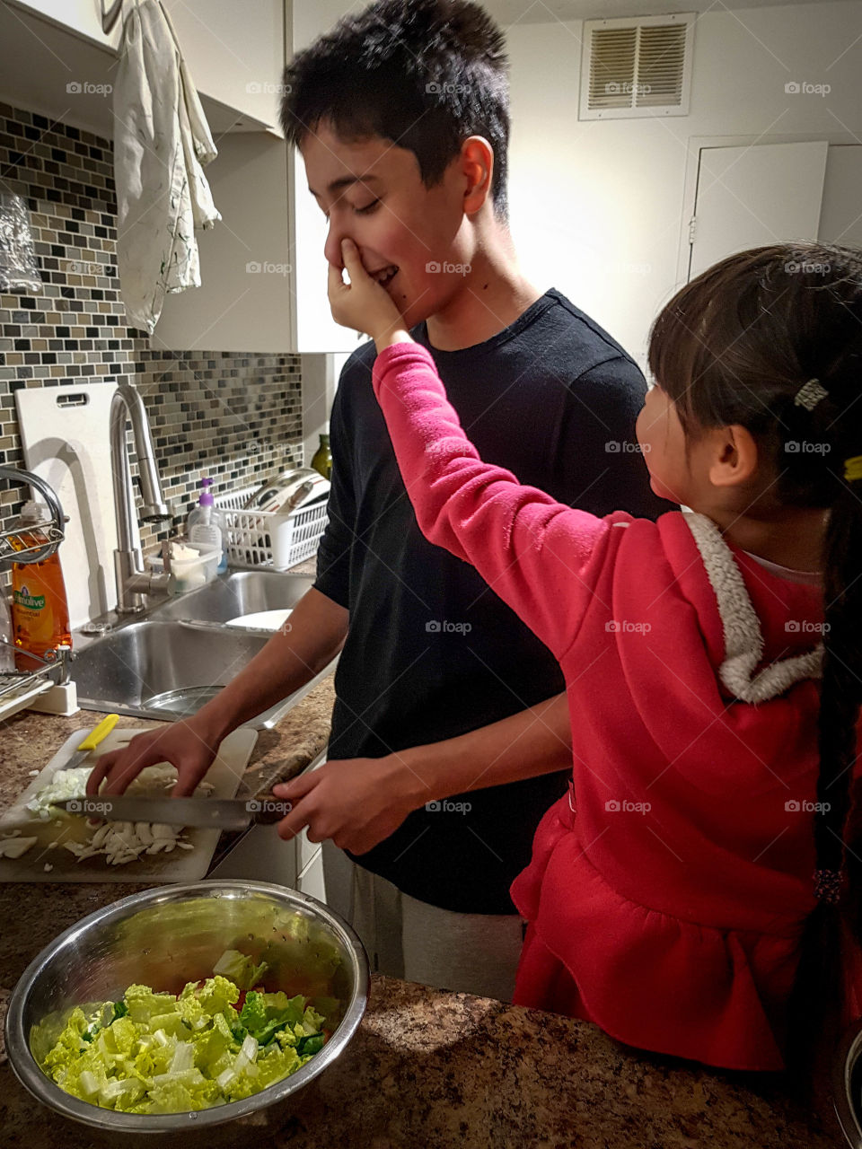 Cooking together, new way to cut onions