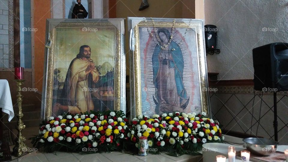 La Santísima Virgen de Guadalupe y San Juan Diego