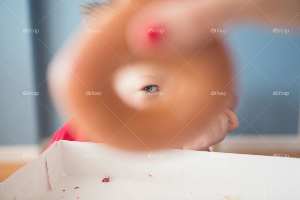 Eye through the donut hole 