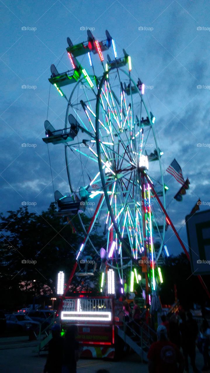 Ferris Wheel 2 (Strawberry Festival 2018) by sbktdreed