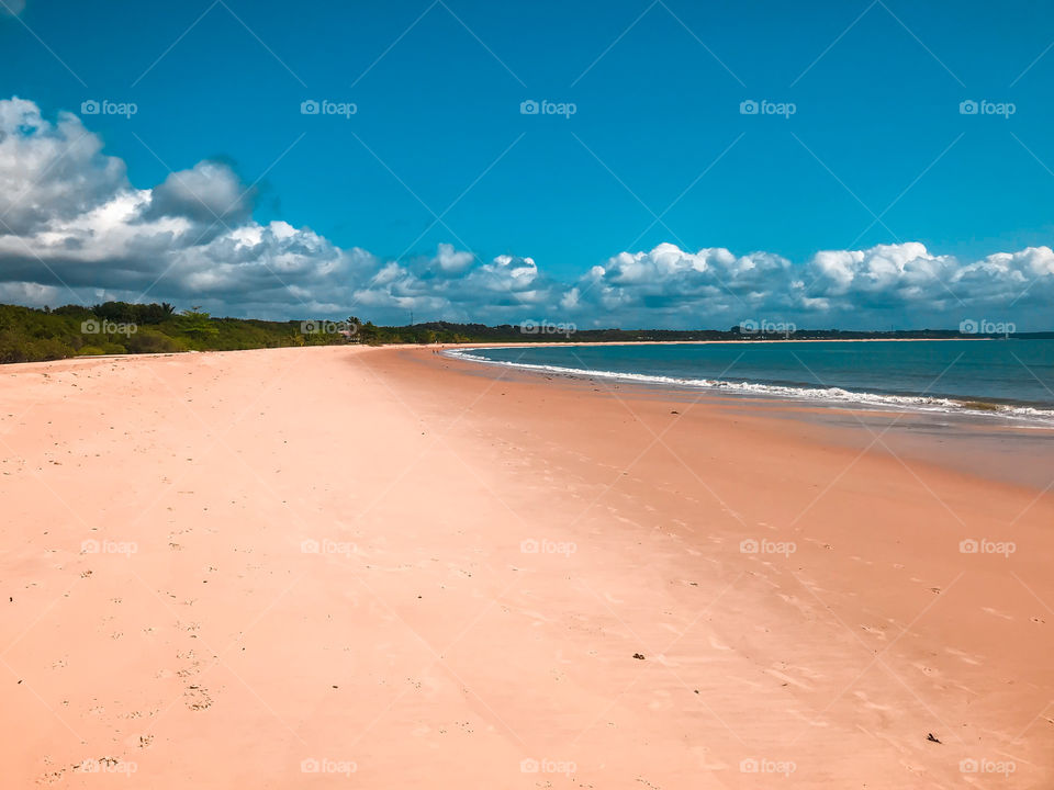 Linda praia de coroa vermelha Bahia Brasil. Lugar maravilhoso para passar o dia com a família e para apreciar a natureza.