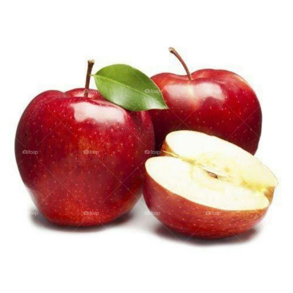 Apples are extremely rich in importantantioxidants, flavanoids, and dietary fiber. The phytonutrients and antioxidants in apples may help reduce the risk of developing cancer,hypertension, diabetes, and heart disease. This article provides a nutritio