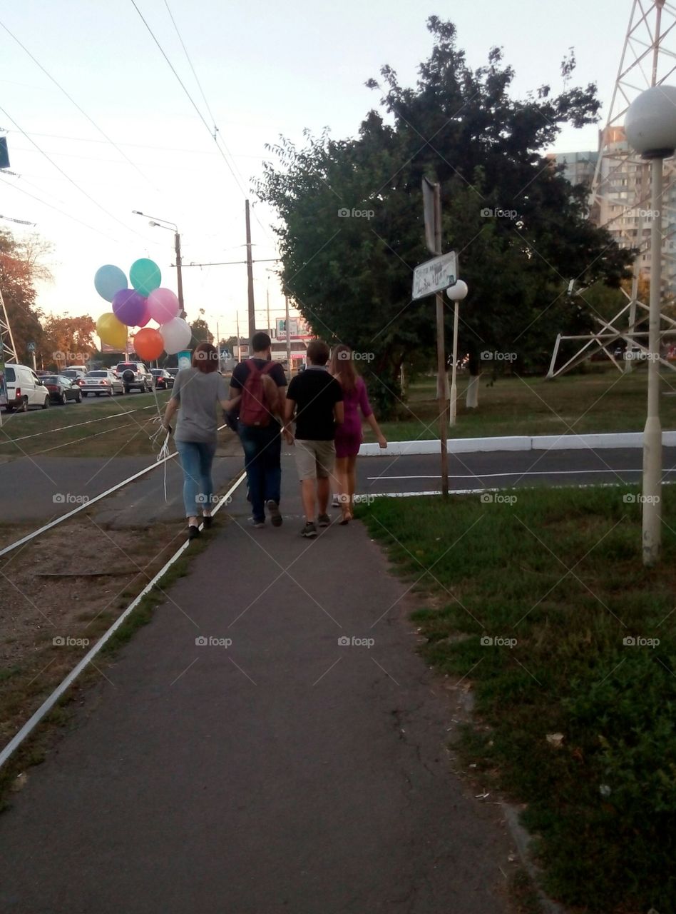 Счастье праздник люди