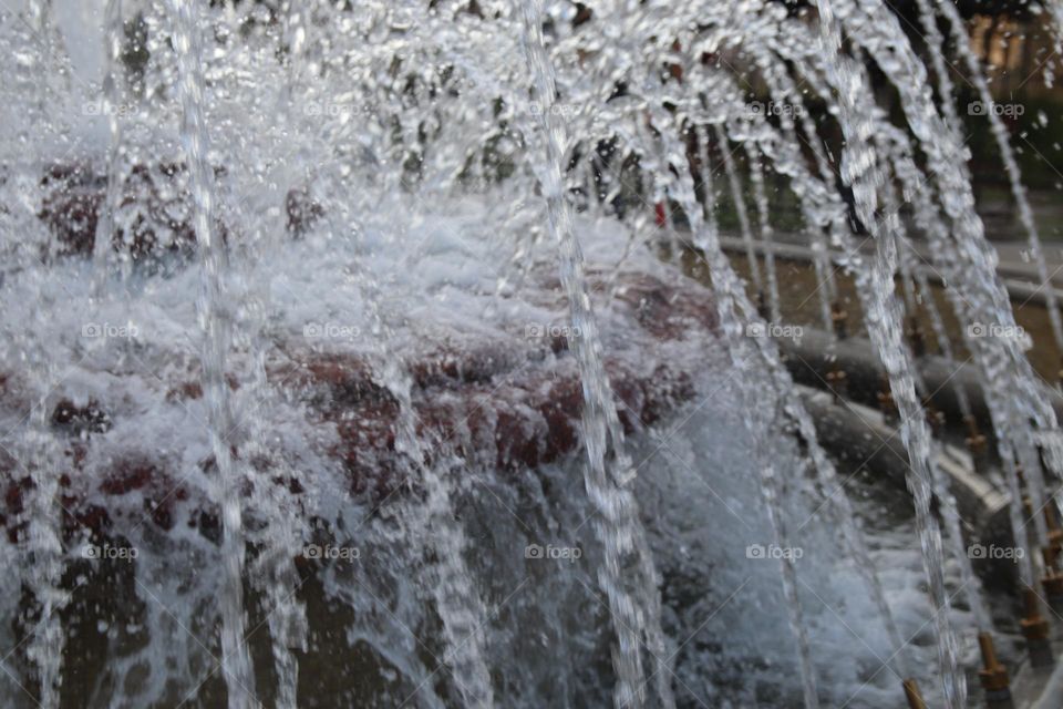 Water jets in the fontaine