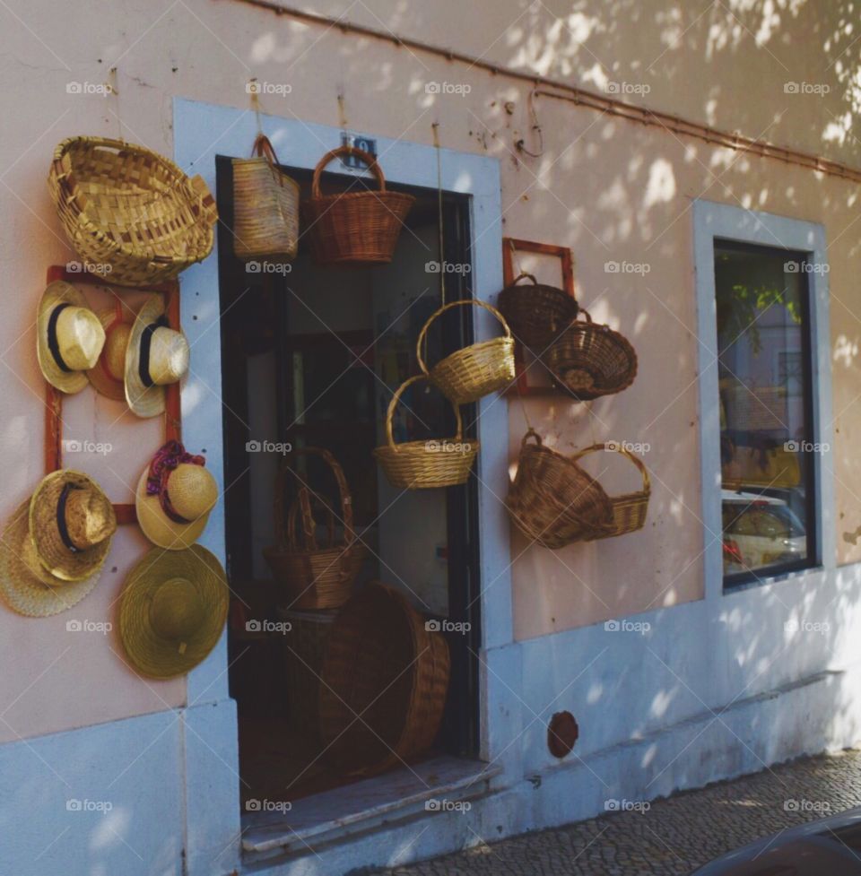 Hat and basket shop in aveiro 

