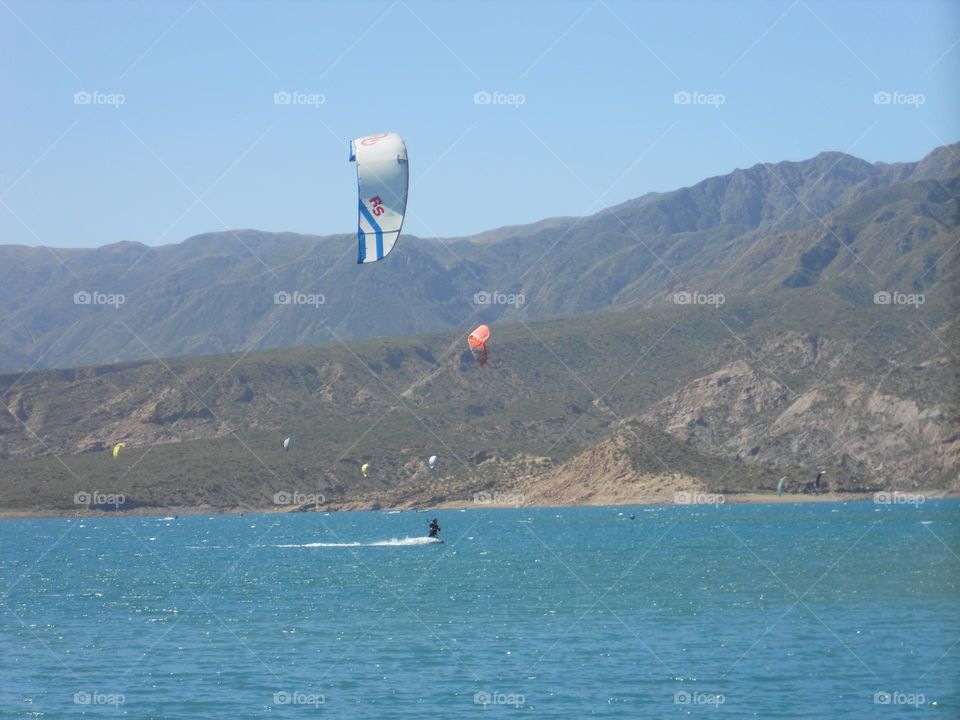 kitesurf en el embalse