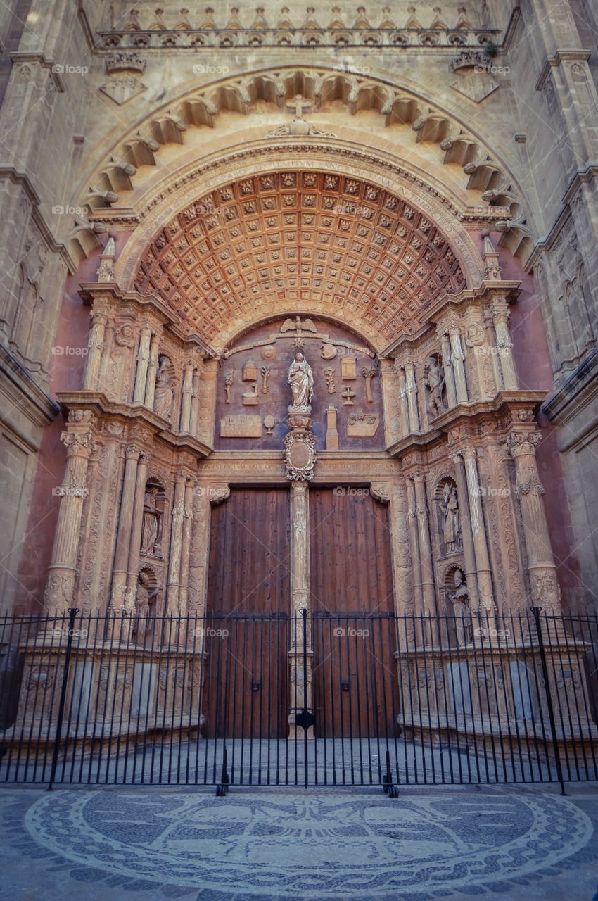 Portal Mayor de la Catedral de Palma de Mallorca (Mallorca - Spain)