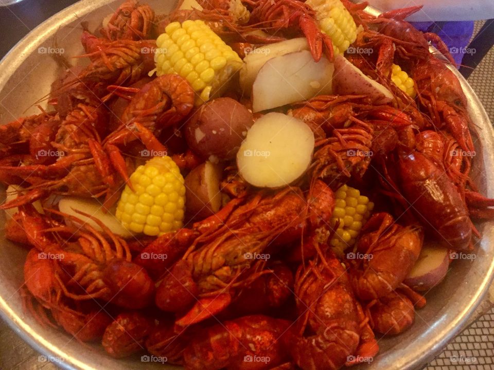 Crawfish boil