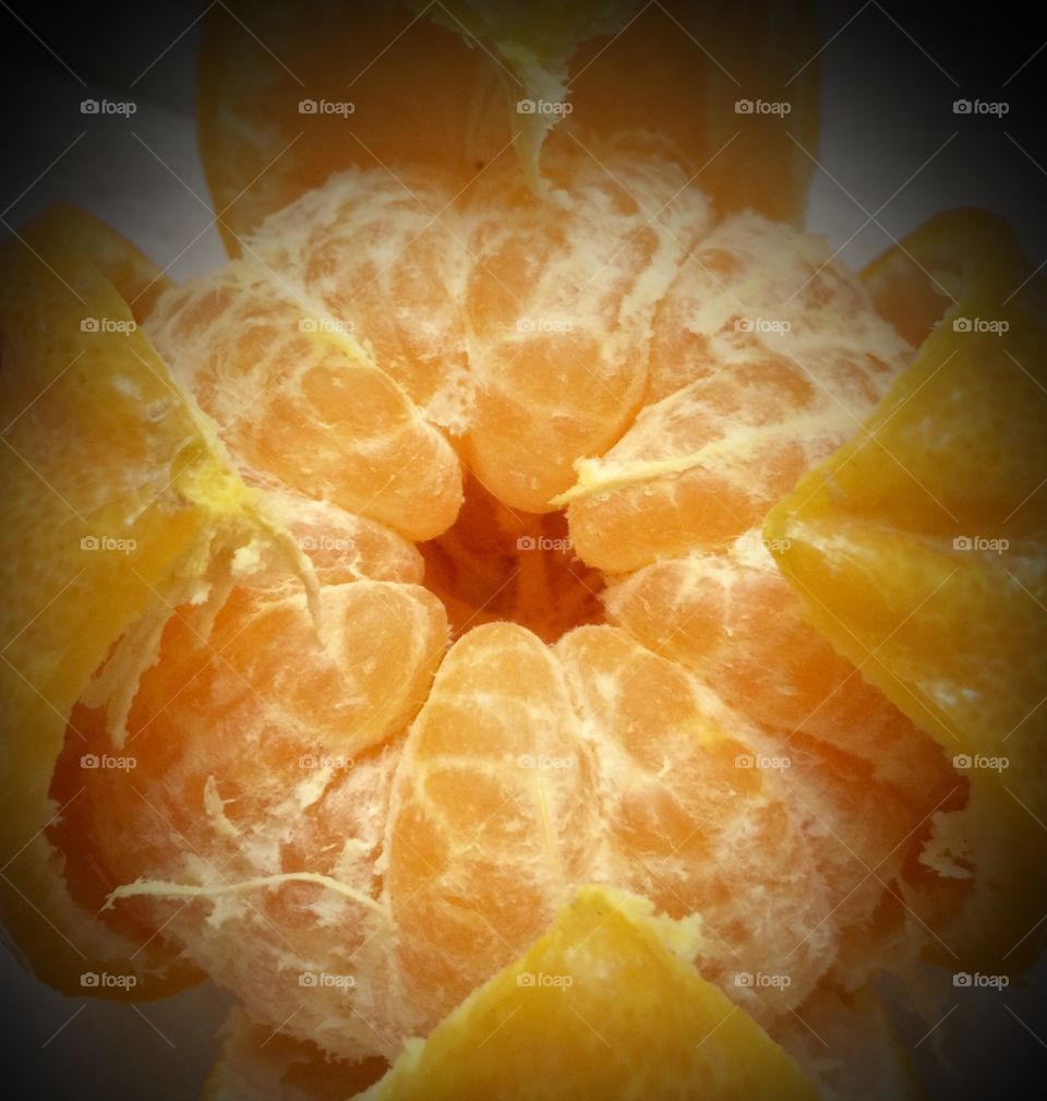 Peeled tangerine 