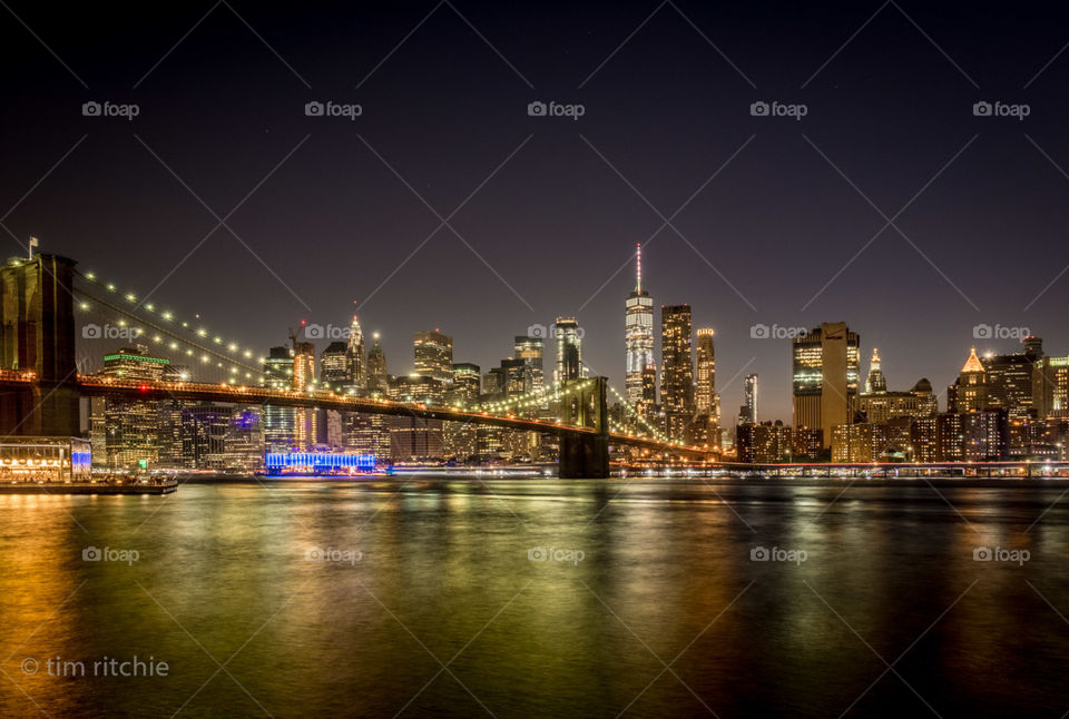 Brooklyn Bridge with Manhattan in the background. NYC, USA
