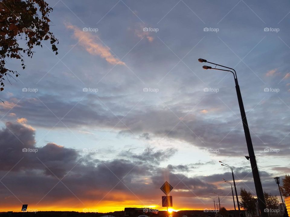 Capturing the magic of day to night transitions, this series showcases the seamless shift in light and atmosphere as the sun sets and the city (or landscape) comes alive under the stars. 