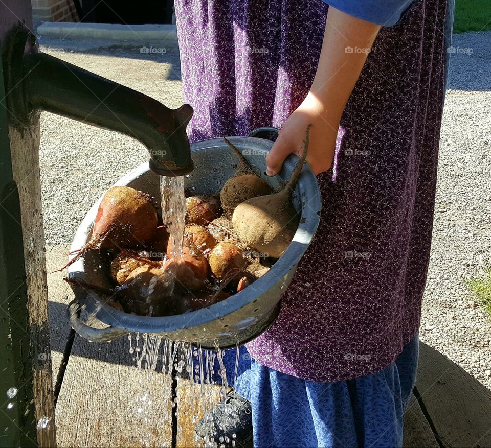 washing beets