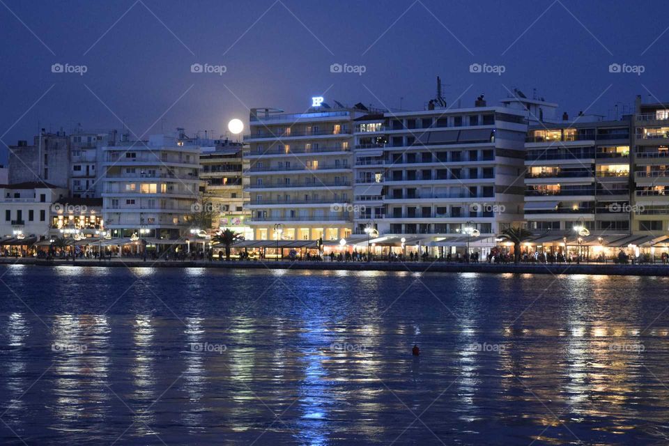 Chalkida Greece full 🌒