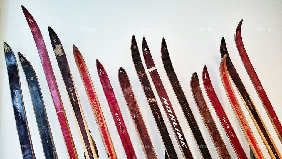 Arrangement of skis