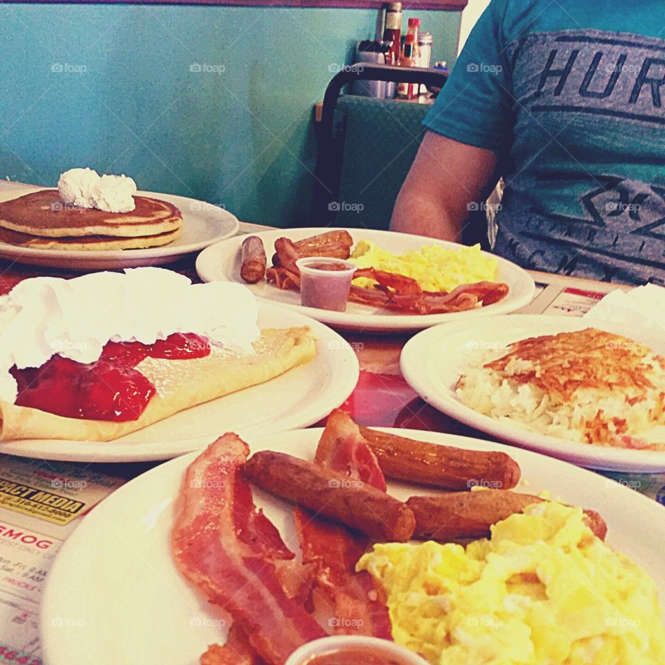 Breakfast Done Right! . Valentines Day breakfast date! ;) 
