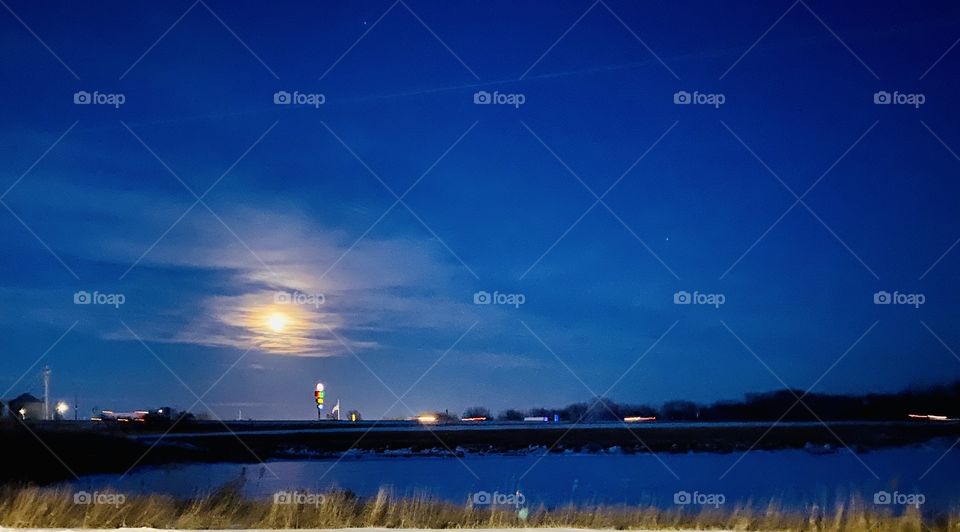 Gorgeous full moon!! 