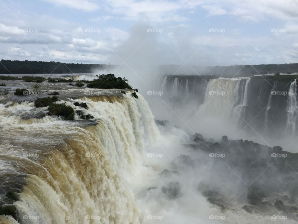 Iguaçu Falls: the wonderful nature.