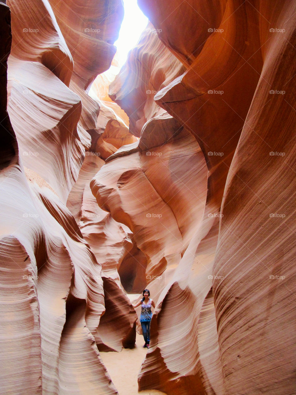 ... when I got to see this amazing work of art Antelope canyon and walk through this beauty.