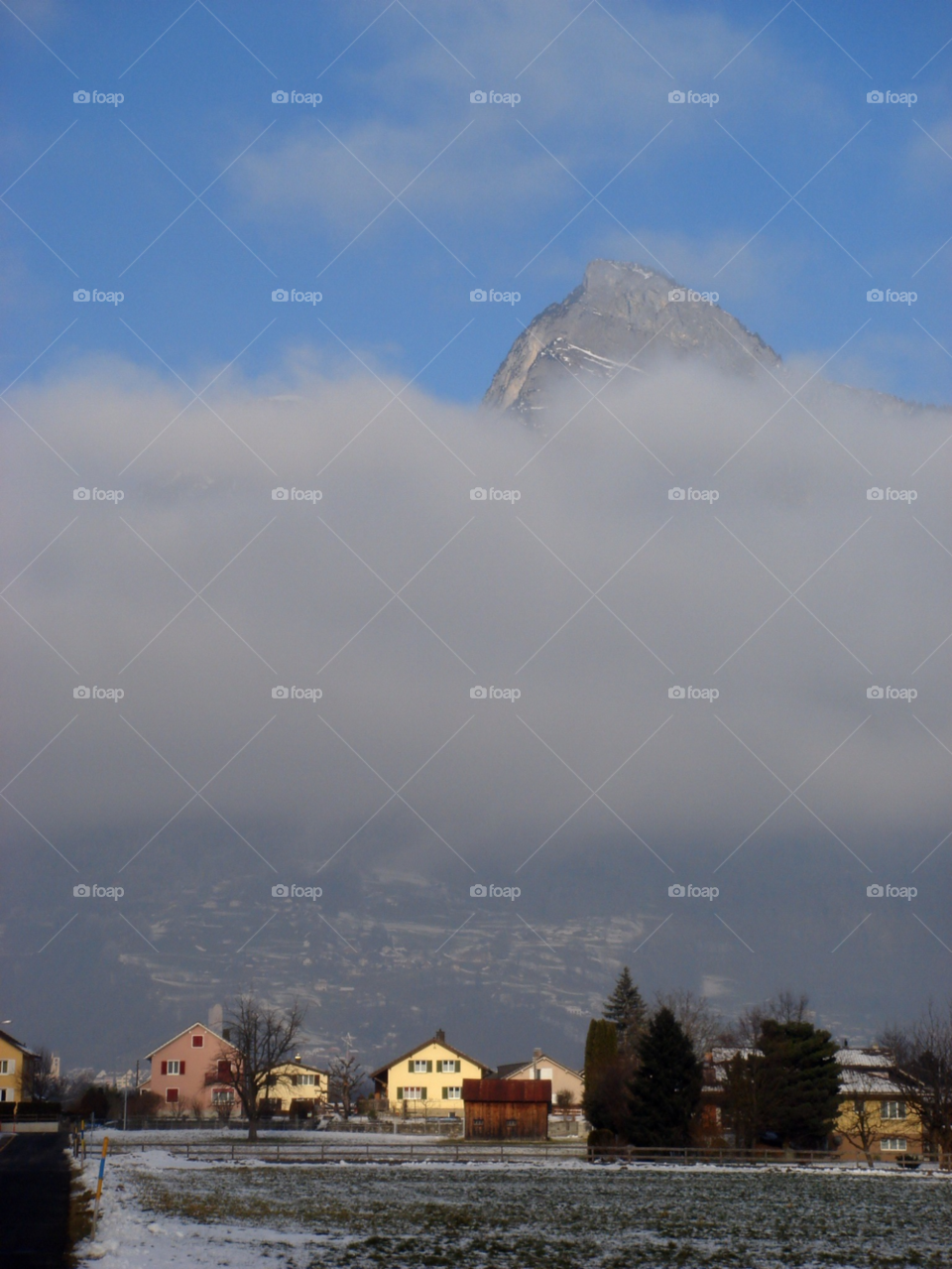 light blue wall gray by Bea