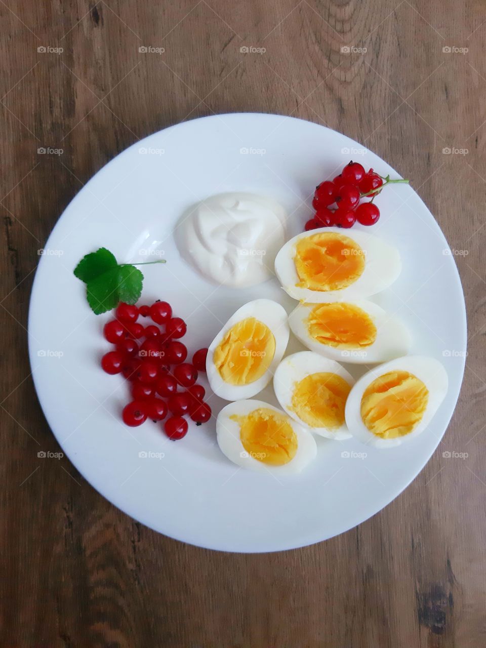 Cranberry egg breakfast