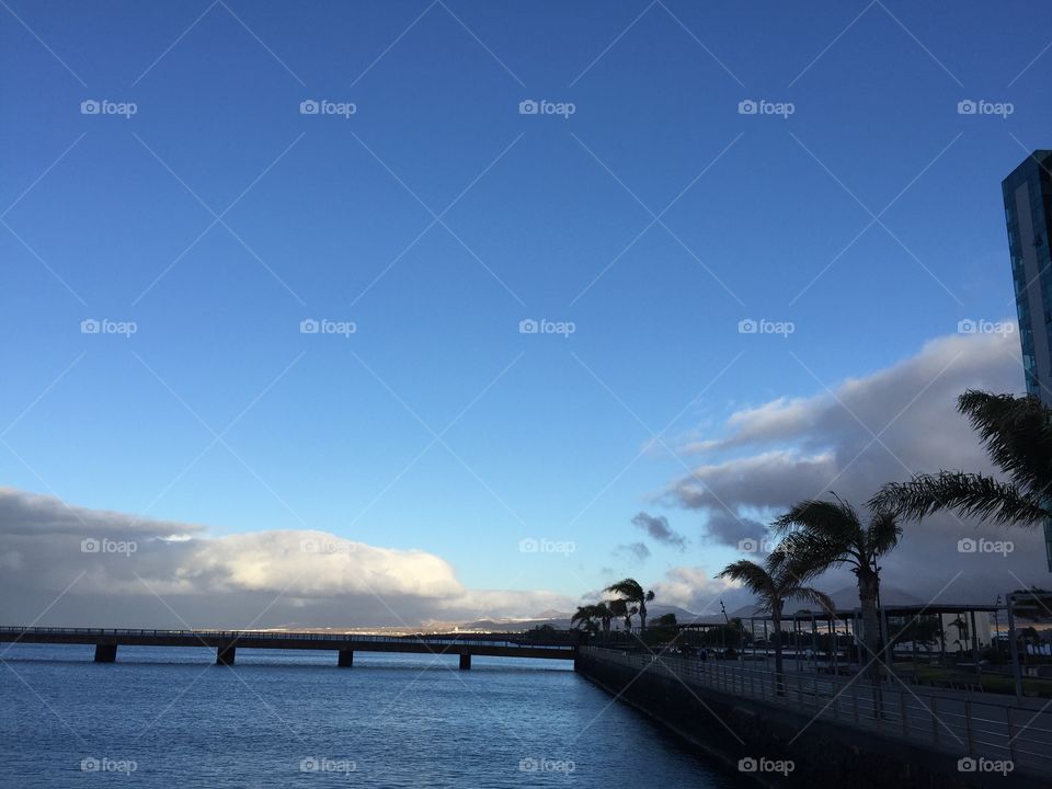Amanecer desde Océano Atlántico Islas Canarias 