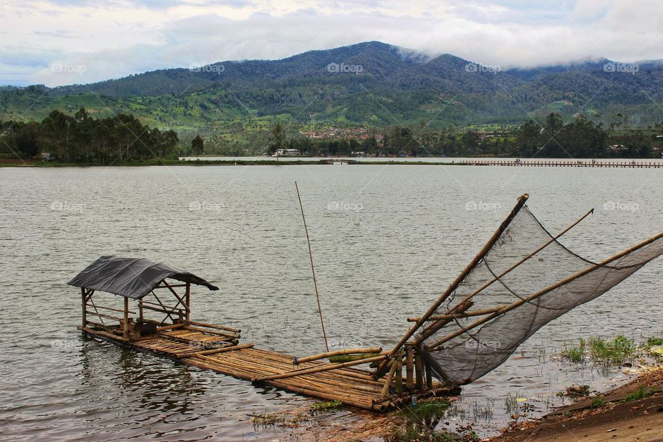 cisanti lake