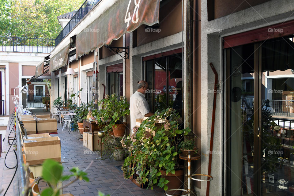 Rastro de Madrid, anticuarios