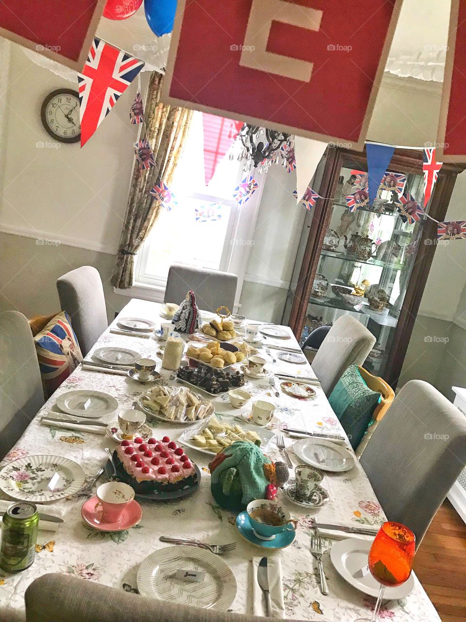 A royal wedding afternoon tea party for Harry & Meghan