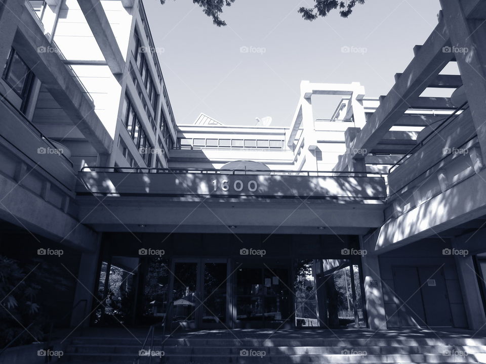 black and white architecture. in downtown Sacramento California