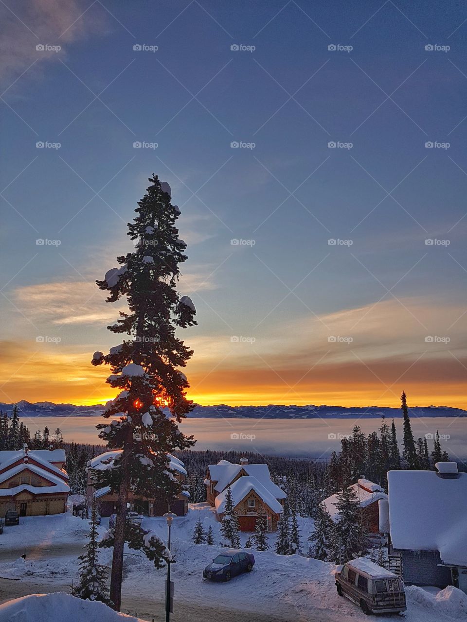 Foggy valley, Big White, Canada