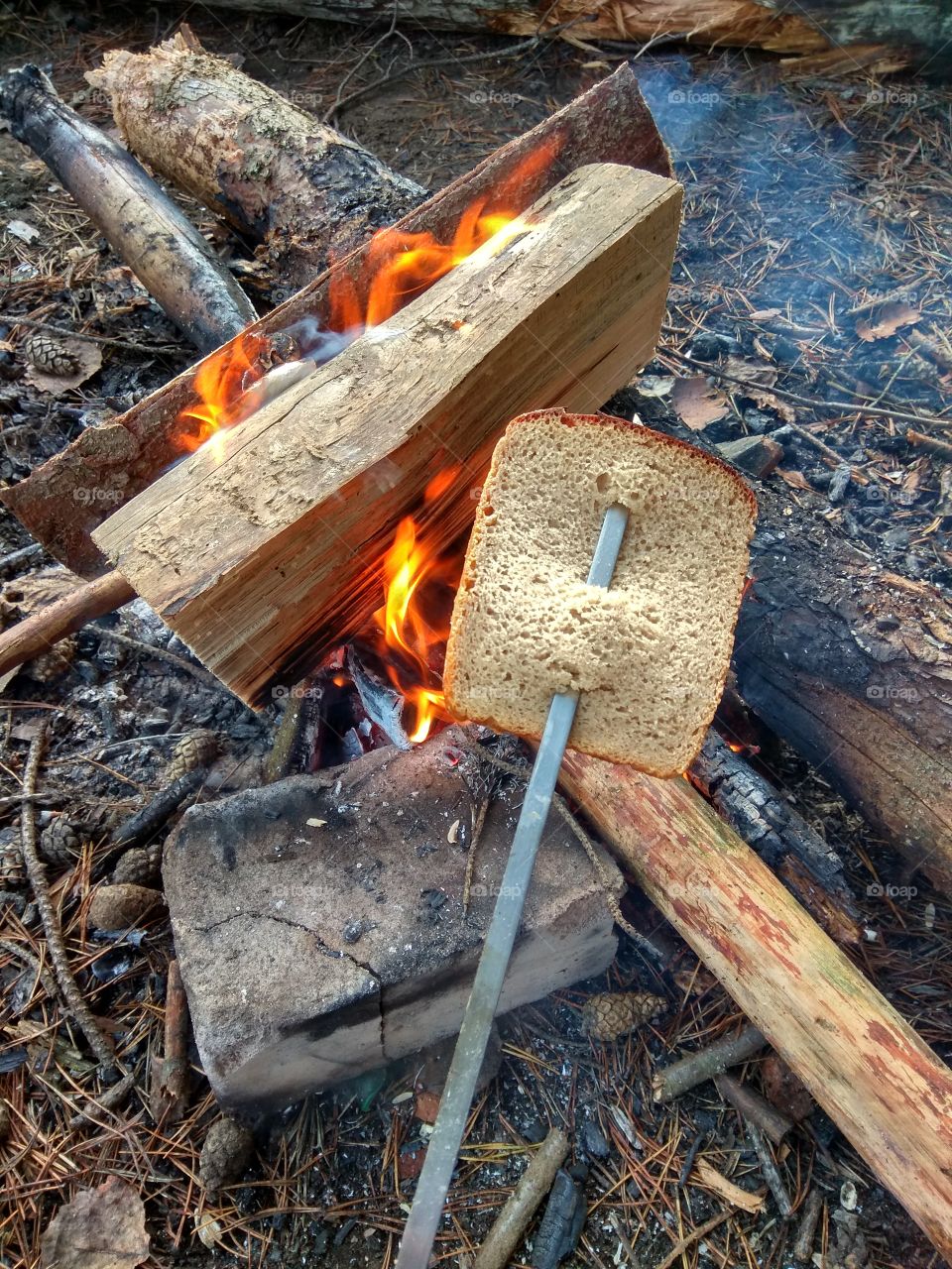 Toasted bread with burnfire