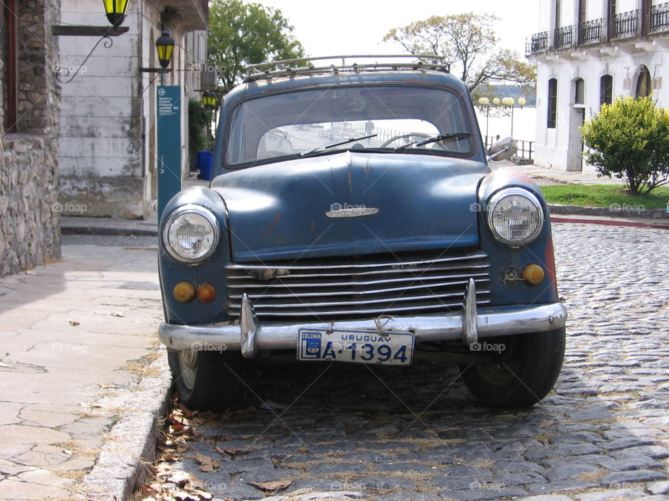 Colonia De Sacramento. Automobile