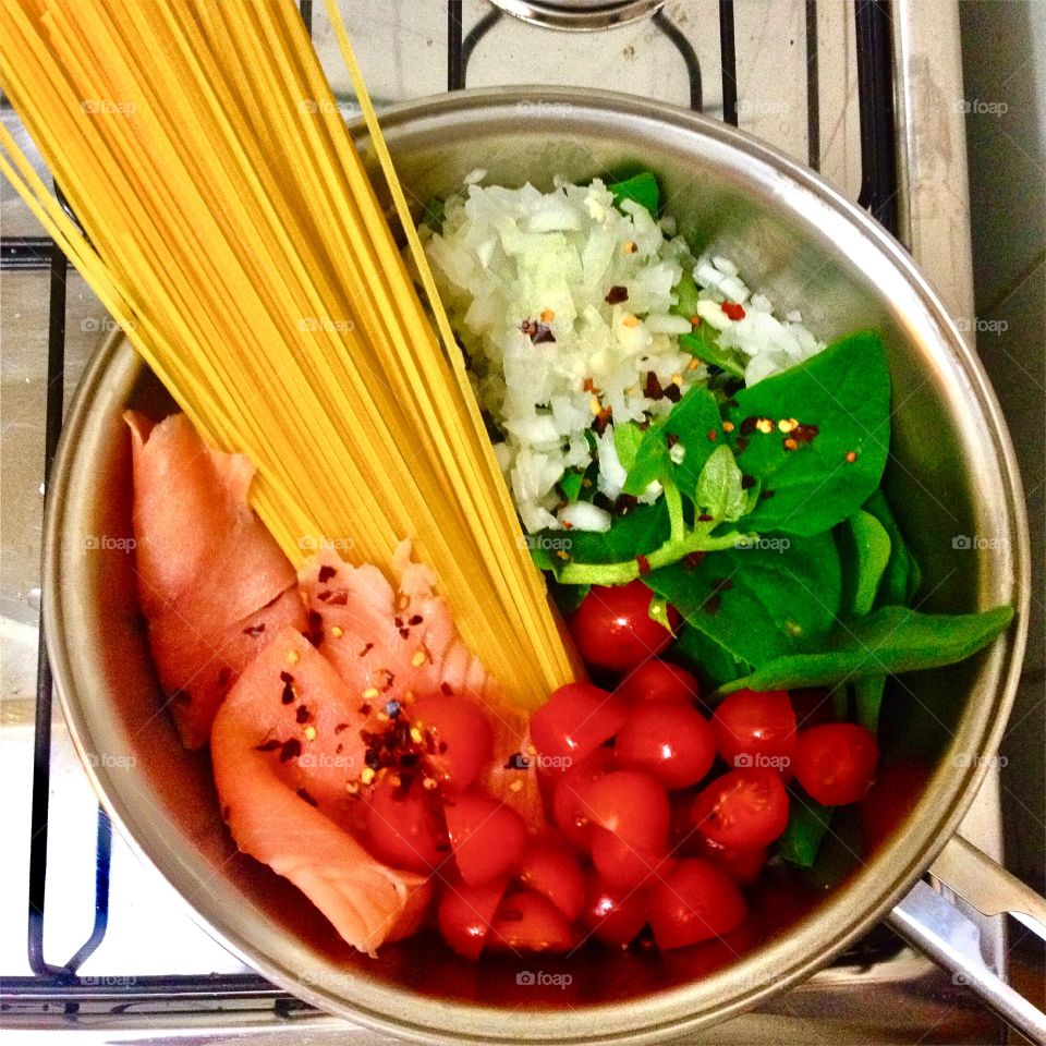 Pasta + spinach + smoked salmon + cherry tomatoes