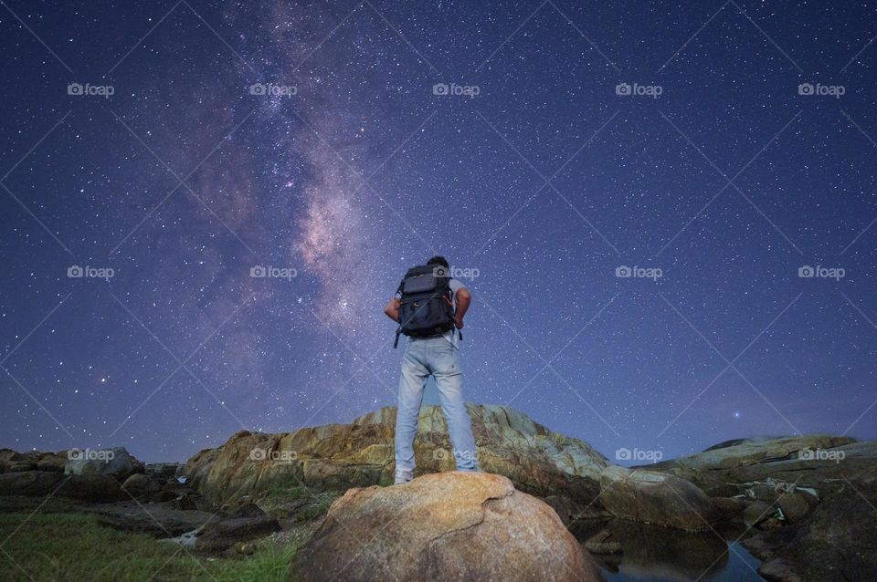Watching the Night Sky Beautiful Night galaxy 