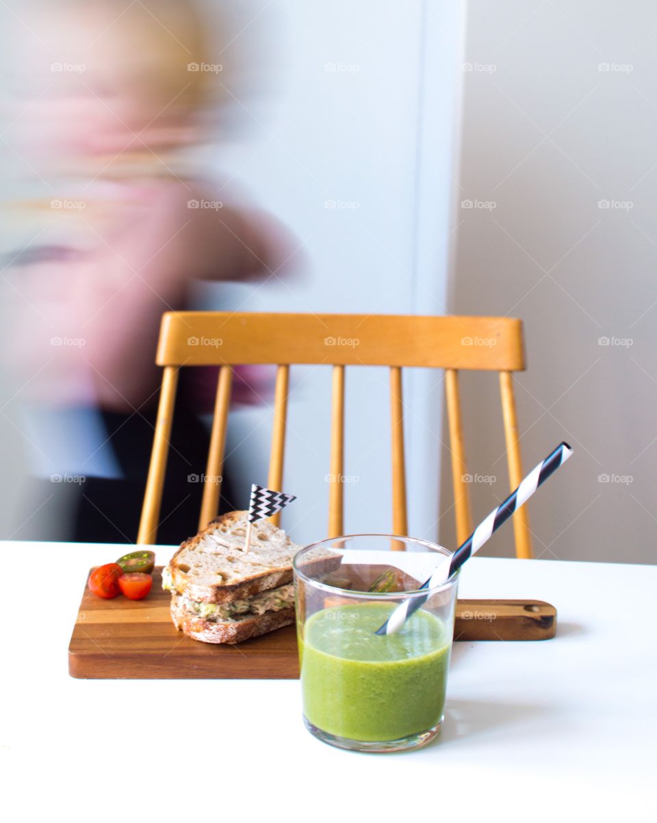 Sandwiches and green smoothie