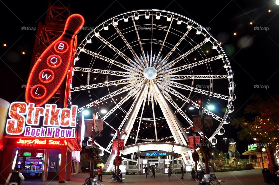Sky wheel at Niagara falls