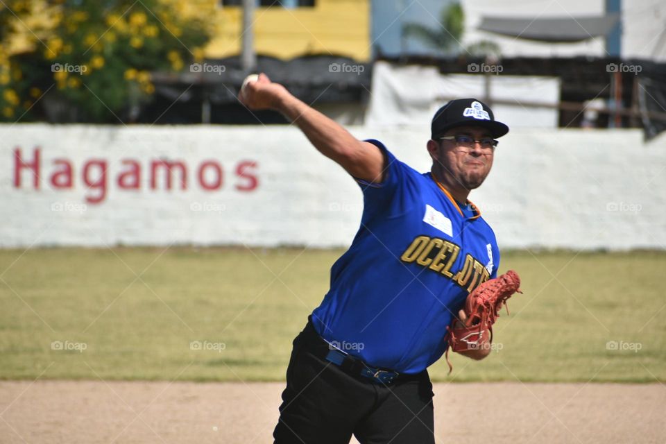 Jugador de béisbol pitcher 