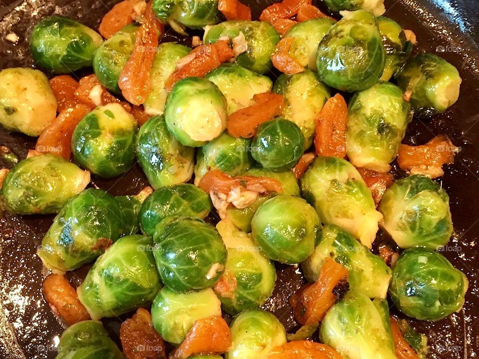 Brussel Sprouts. Carrots. Healthy Food. Fresh. Cooking. Nutrition. Kitchen. 