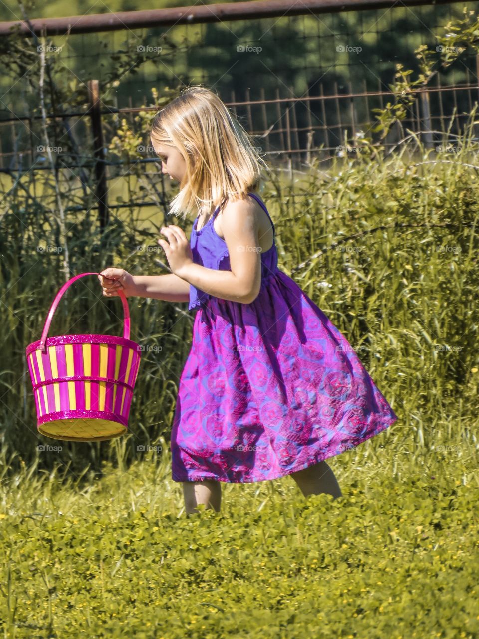 One of the photos from the Easter egg hunt we had, I’m in love with all of the photos that turned out, if you like them let me know with a rating Thankyou!!!!