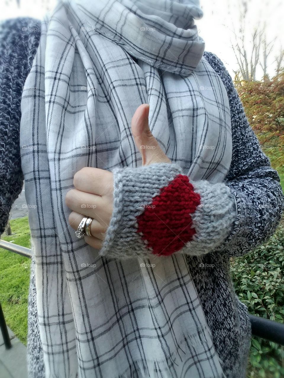 yarn hand heart gloves knitted