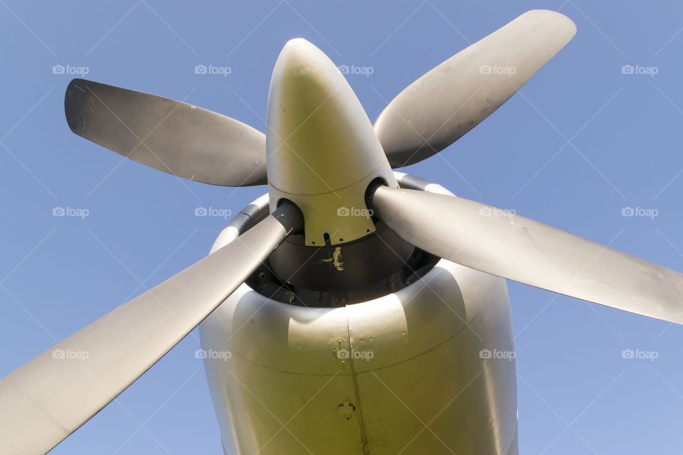 4 blades propeller