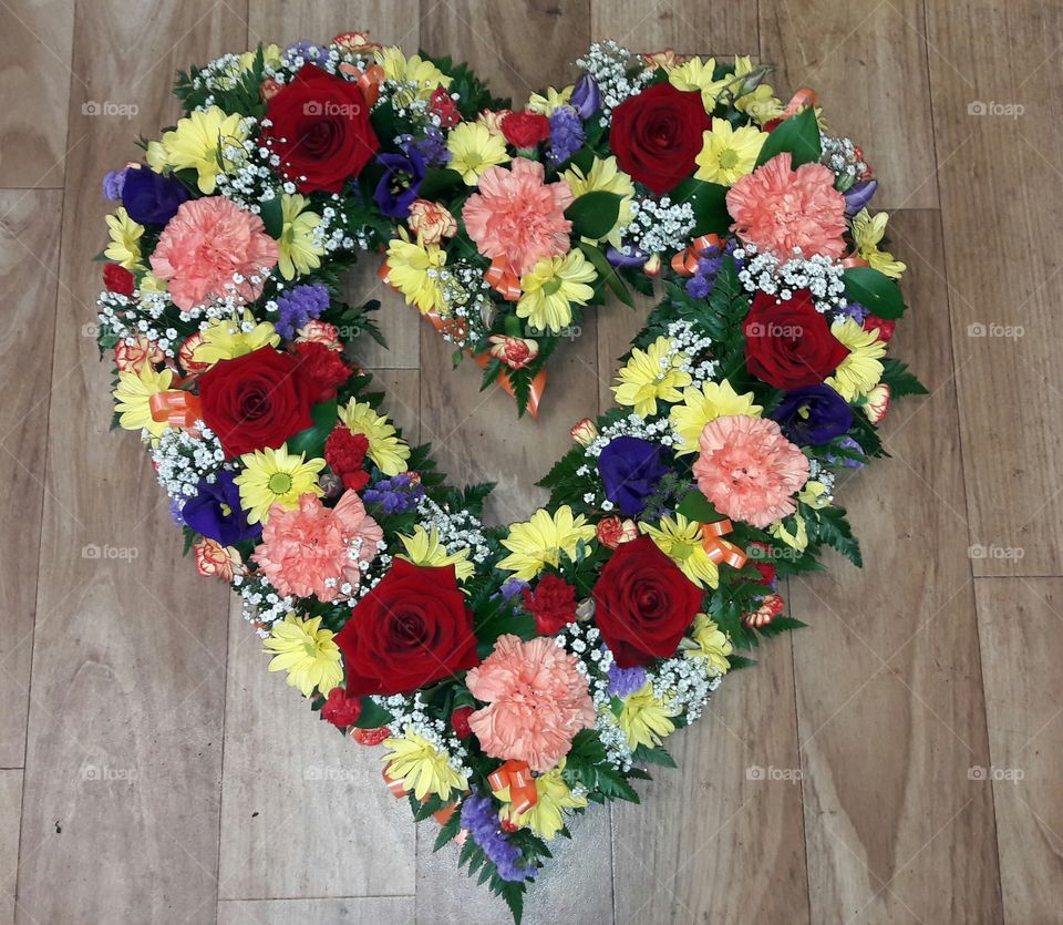 Heart funeral flower tribute
