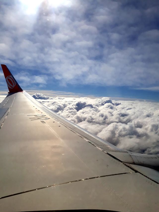 avion  blue sky